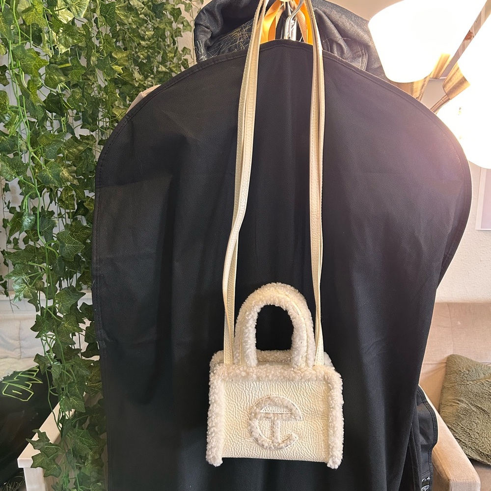 Elegant Cream Handbag